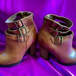 Chinese Laundry High Ankle Boots
